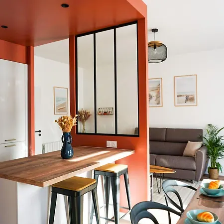 -iris- Magnifique T2 Renove Avec Balcon Et Parking Lägenhet *