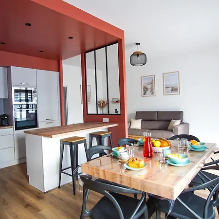 Lägenhet -iris- Magnifique T2 Renove Avec Balcon Et Parking